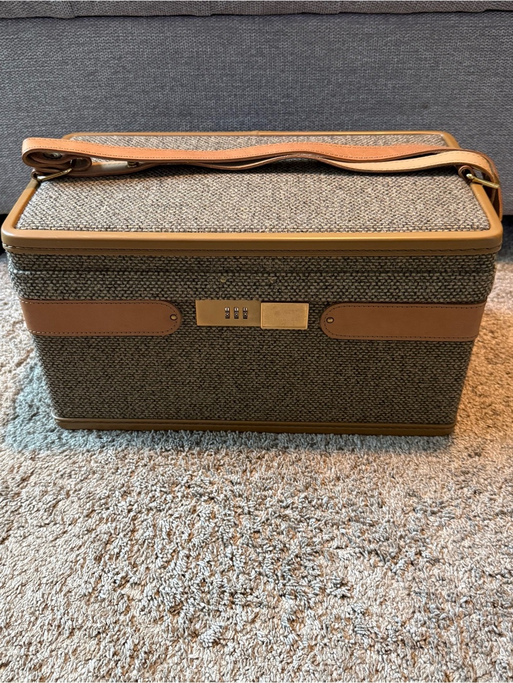 Hartmann Luggage Classic Brown Tweed Travel Case with Tan Leather Trim